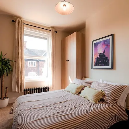 The Gallery House - Minster Views & Sleeps Up To 8