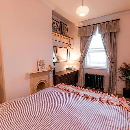 The Gallery House - Minster Views & Sleeps Up To 8 *