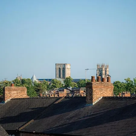 The Gallery House - Minster Views & Sleeps Up To 8 *