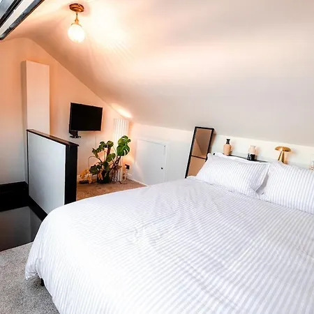 Nyaraló The Gallery House - Minster Views & Sleeps Up To 8 *